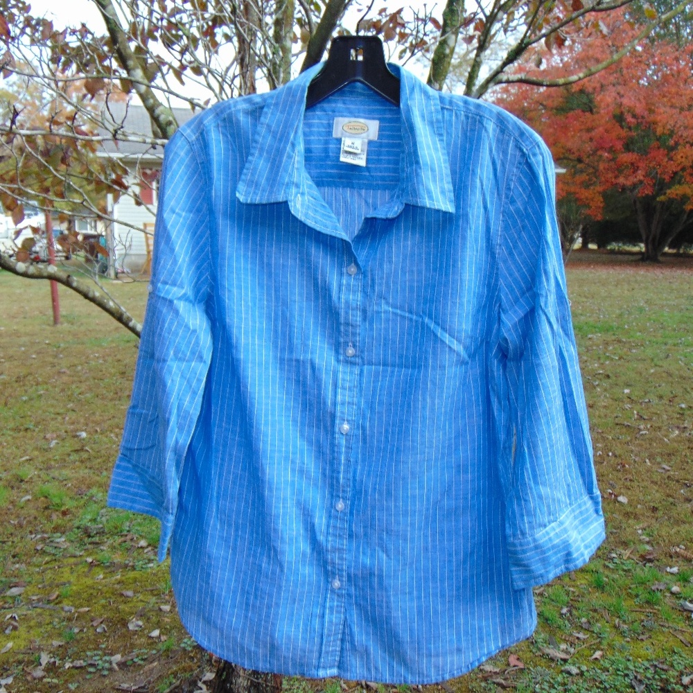 Talbots Women's Medium Button Down Blue and White